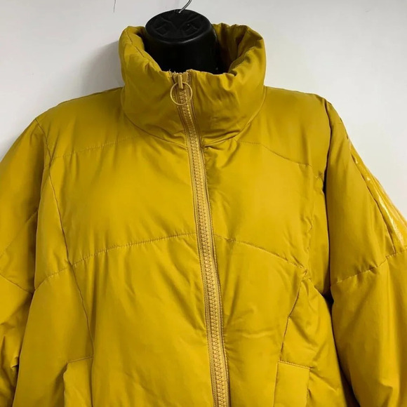 Cabi‎ Women's Puff Piece Cropped Oversized #4228 Nylon Puffer Coat Size XS - Picture 4 of 14